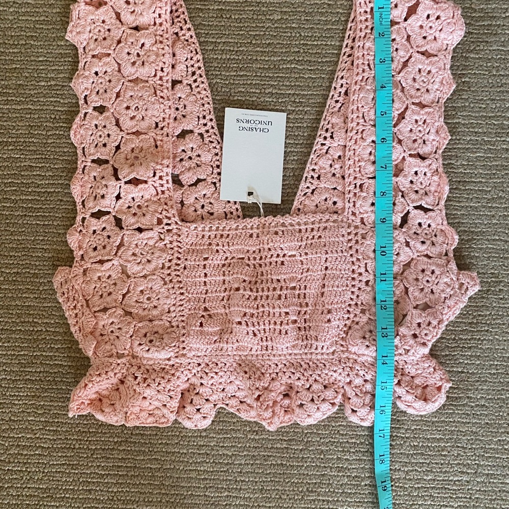 SOLD ✨⚡️BNWT Accidentally In Love Hand Crochet Top M 🪷 - Picture 11 of 11